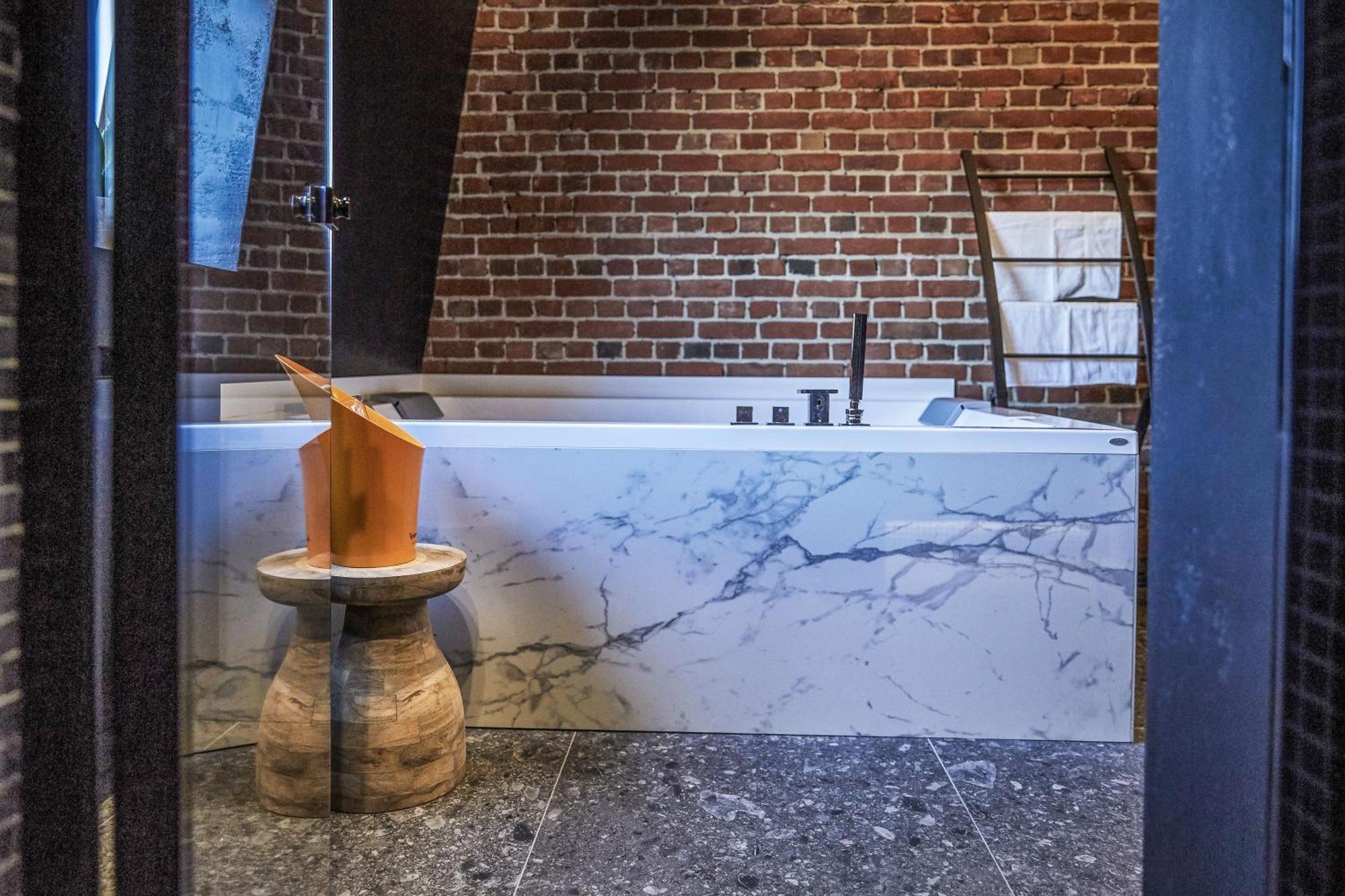Hotel Oniro - Luxury Rooms & Wellness Suites (Adults Only) Tournai Eksteriør bilde